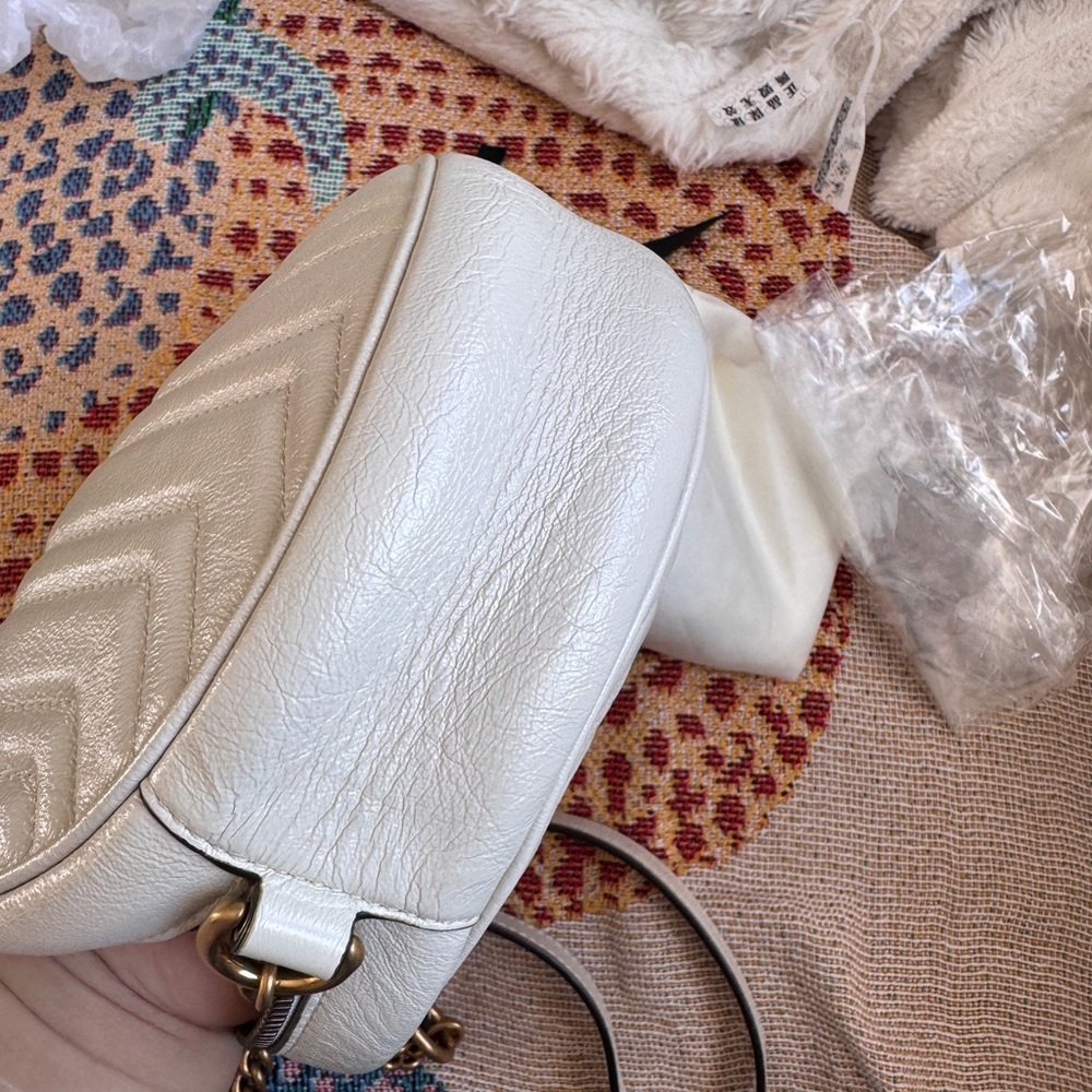 Authentic Gucci Marmont round bag crossbody - Picture 8 of 12